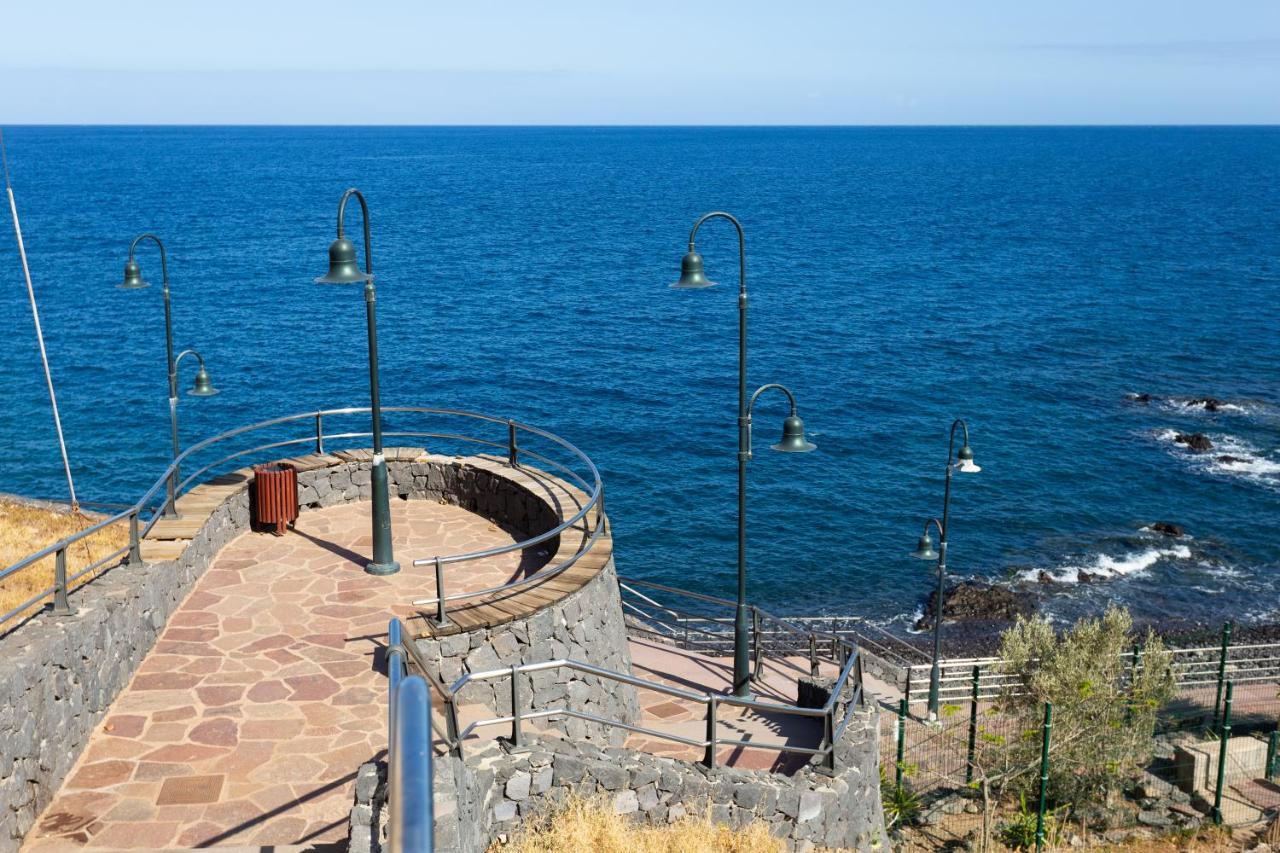 Home2Book Angy'S Seaside Home, Candelaria Araya  Bagian luar foto